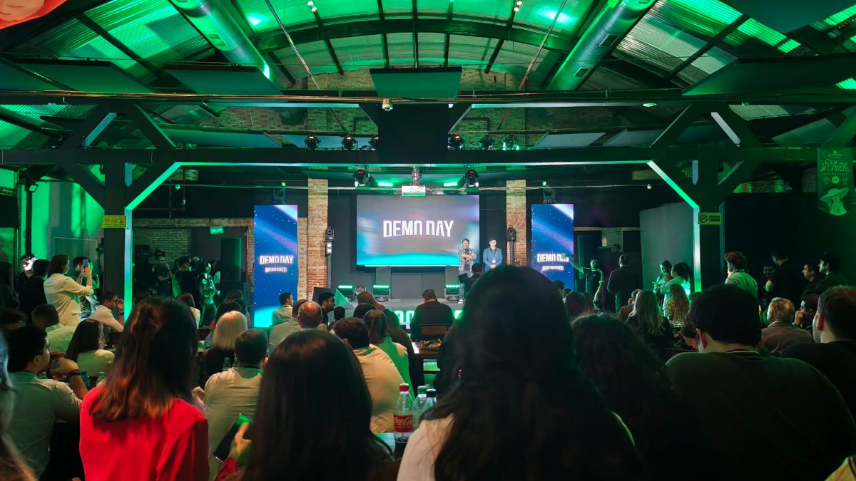 Moonshot 2026 entregó capital semilla en un exitoso Demo Day